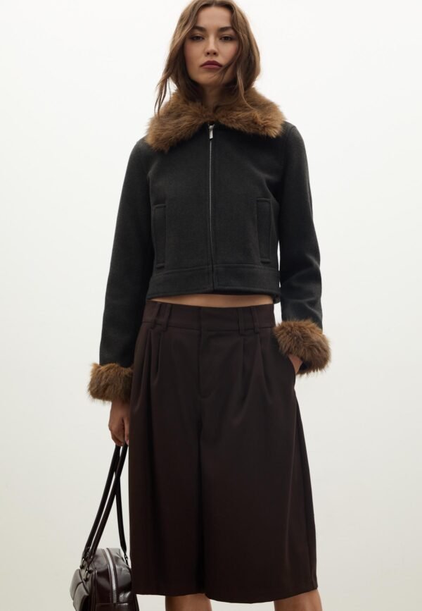 Chaqueta con detalles de borrego