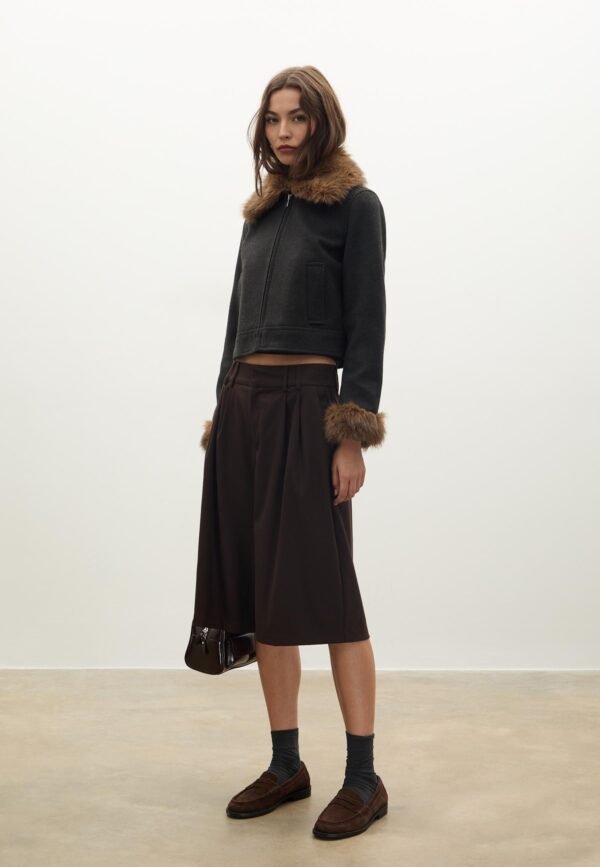 Chaqueta con detalles de borrego