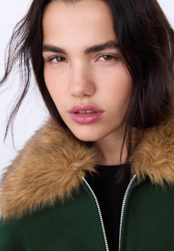 Chaqueta con detalles de borrego