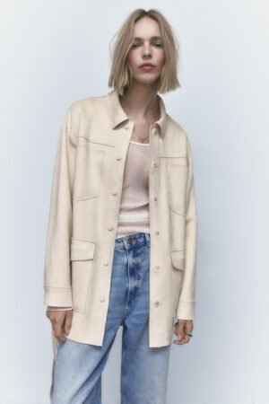 Gabardina de ante sintético con cinturón