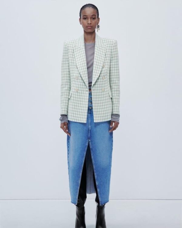 Blazer tweed con botones