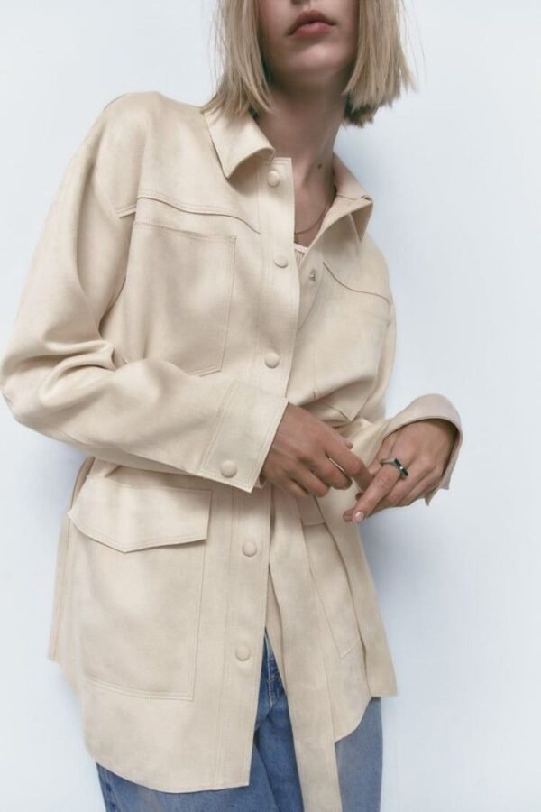 Gabardina de ante sintético con cinturón